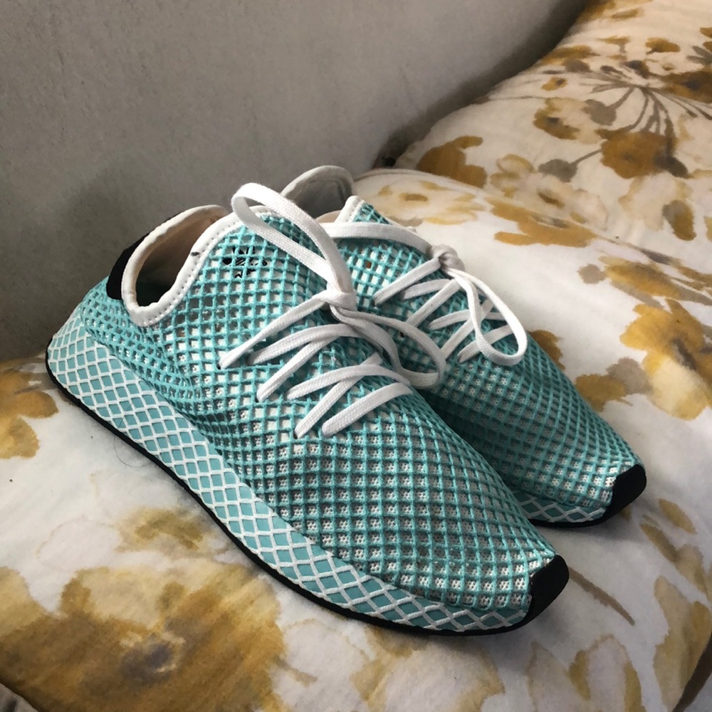mens adidas tennis shoes